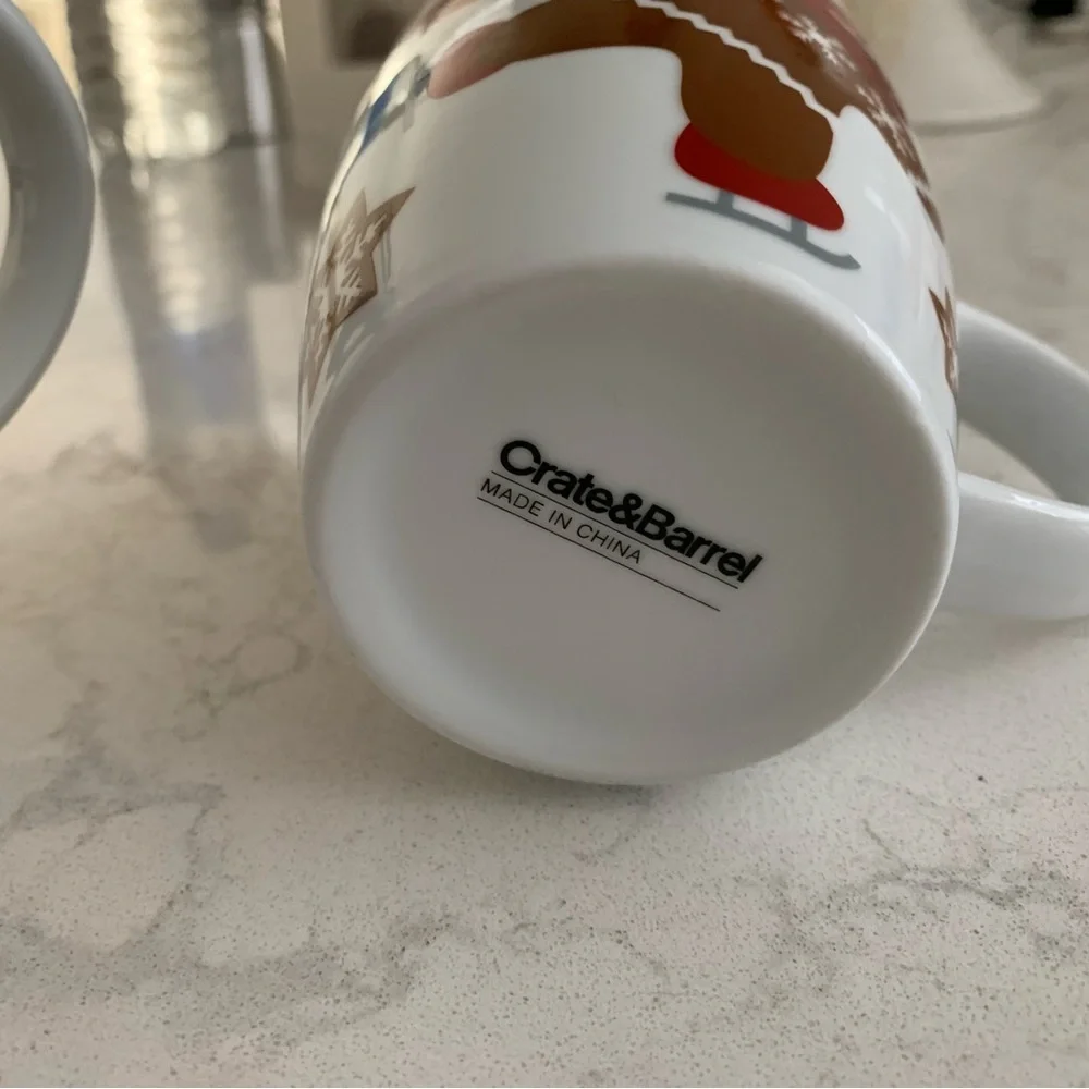 Crate & Barrel Christmas Gingerbread Mug Set of 2